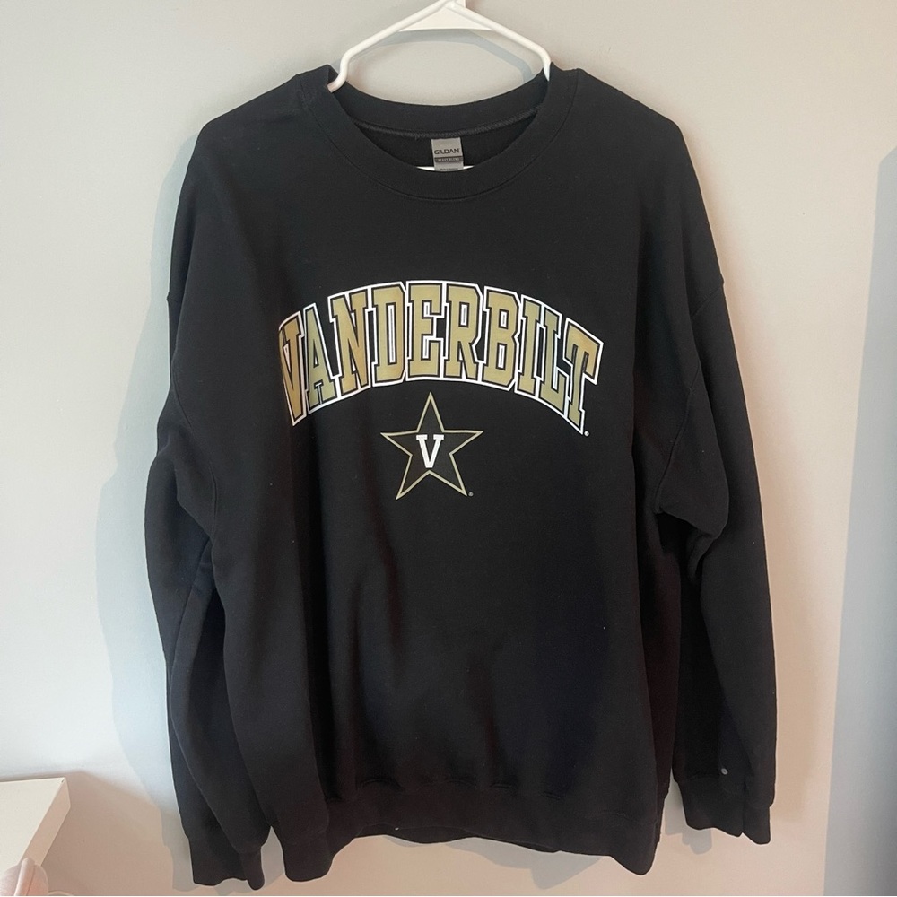 Vanderbilt University Black Crewneck Sweater, Unisex Size XL